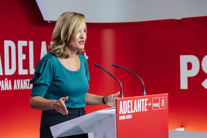 La portavoz de la CEF y ministra de Educación y FP, Pilar Alegría, ofrece una rueda de prensa tras la reunión de la Comisión Ejecutiva Federal del PSOE, en la sede de Ferraz, a 30 de agosto de 2023, en Madrid (España). 