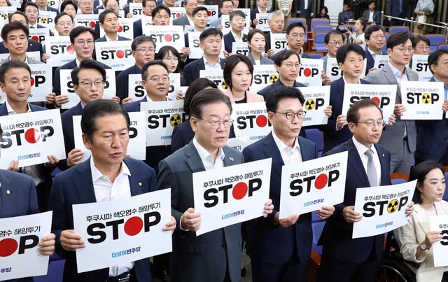 Protesta en Corea del Sur contra el vertido de agua de la central nuclear de Fukushima