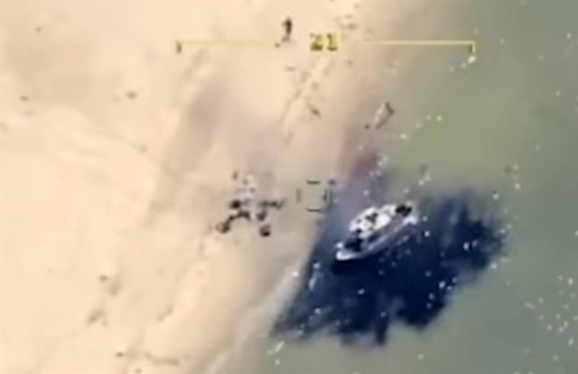 Patrullera rusa bombardeada por las fuerzas ucranianas en el mar Negro