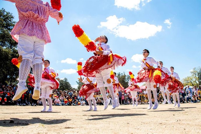 Festividad de Danzantes y Mayordomos de Méntrida