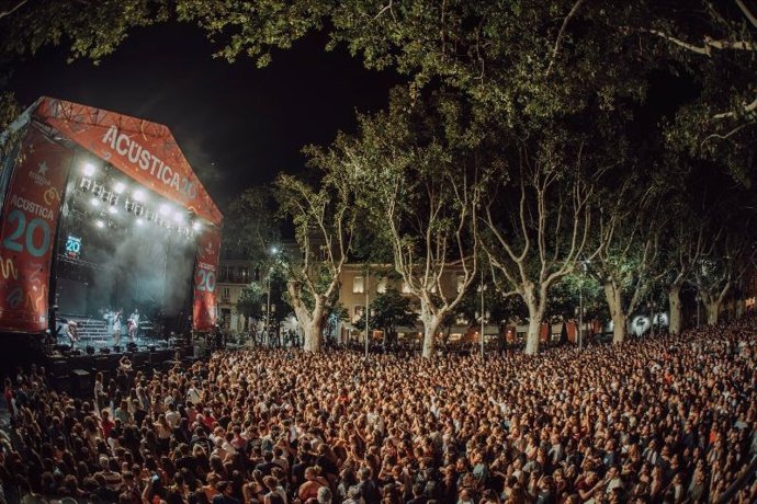 El Festival Acústica de Figueres (Girona) cierra con 120.000 espectadores