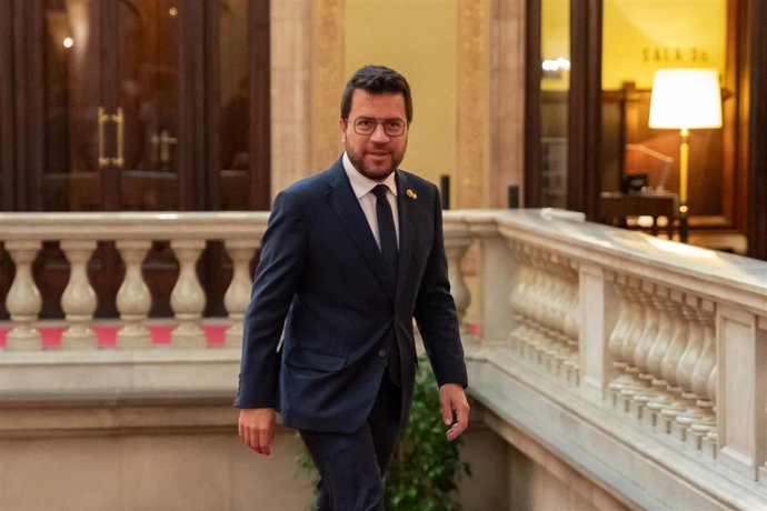 El presidente de la Generalitat de Catalunya, Pere Aragons, a su llegada a una sesión plenaria en el Parlament, a 1 de septiembre de 2023, en Barcelona, Catalunya (España). El Parlament vota un pleno extraordinario si presenta un recurso de inconstituc