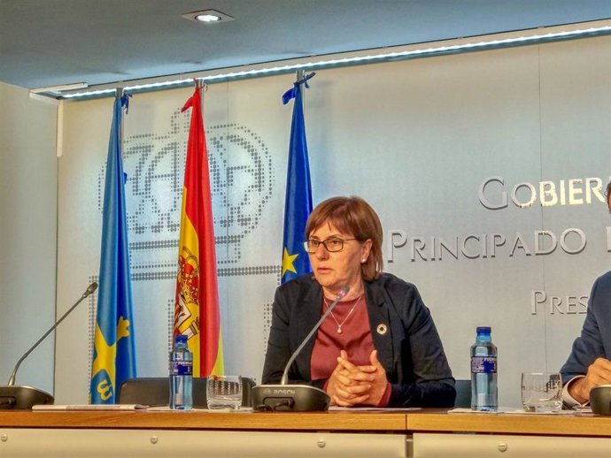 Archivo - La directora del Sepepa, Pilar Varela, en rueda de prensa.