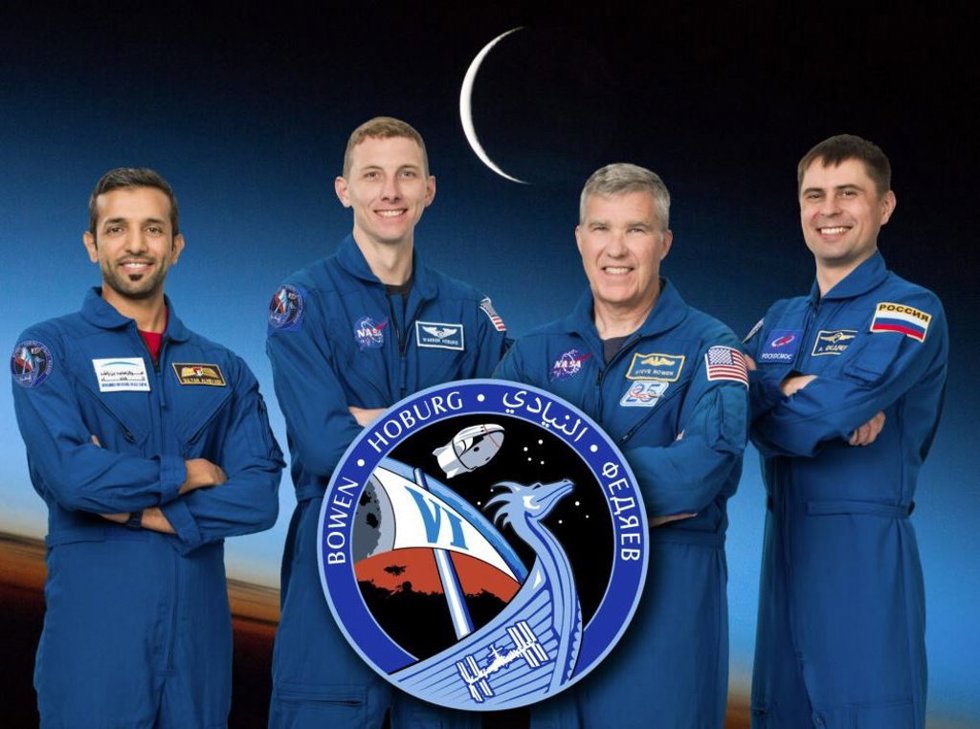 El especialista de misión emiratí Sultan Alneyadi; el piloto Woody Hoburg el comandante Stephen Bowen, ambos astronautas de la NASA; y el especialista de misión de Roscosmos Andrey Fedyaev