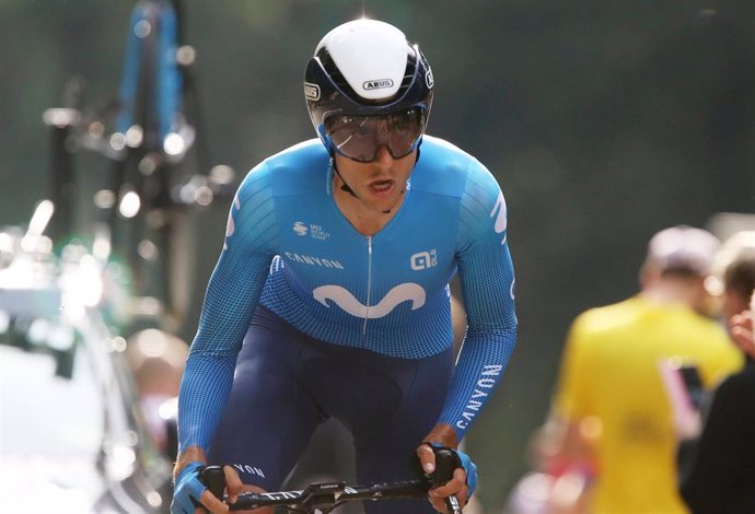 Archivo - El español Carlos Verona (Movistar Team), en el Tour de Francia 2020. 