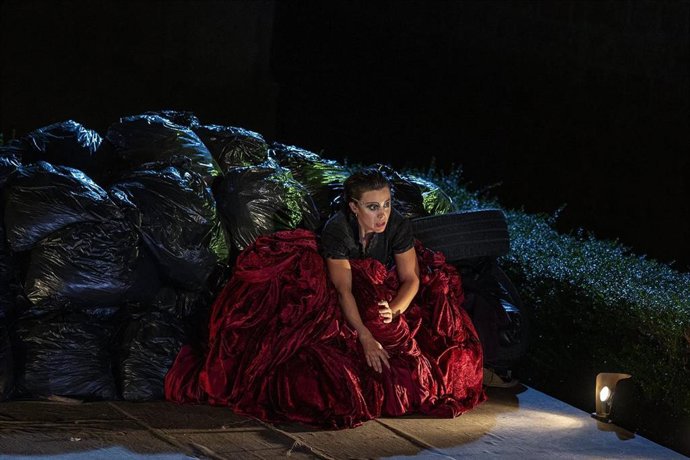 Un momento del montaje teatral de 'La violación de Lucrecia', de Teatro Clásico de Sevilla.