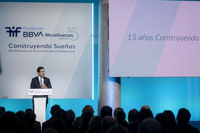 Archivo - El presidente de la Fundación BBVA, Carlos Torres Vila, interviene durante el acto de celebración del 15 Aniversario de la Fundación Microfinanzas BBVA en el Palacio del Marqués de Salamanca, a 20 de diciembre de 2022.