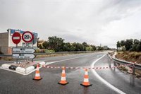 Cortada la M-510 en Aldea del Fresno y otras carreteras y carriles de la región por inundaciones