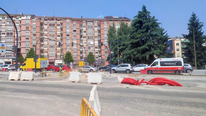 Archivo - Obras de remodelación de la entrada a Oviedo por la A-66, rotonda de la Cruz Roja, Bulevar de Santullano, Bulevar de San Julián de los Prados, Fondos Edusi.