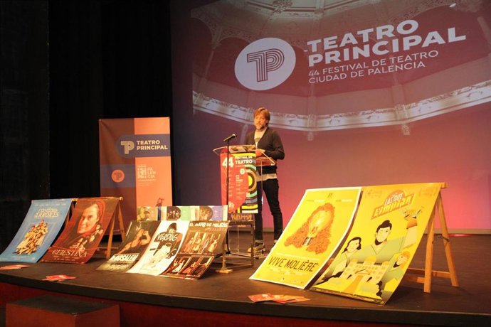 El concejal de Cultura, Turismo y Fiestas, Francisco Fernández, en la presentación del 44 Festival de Teatro Ciudad de Palencia.