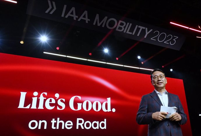 El consejero delegado de LG, William Cho, durante la conferencia de prensa en el IAA Mobility en Múnich.