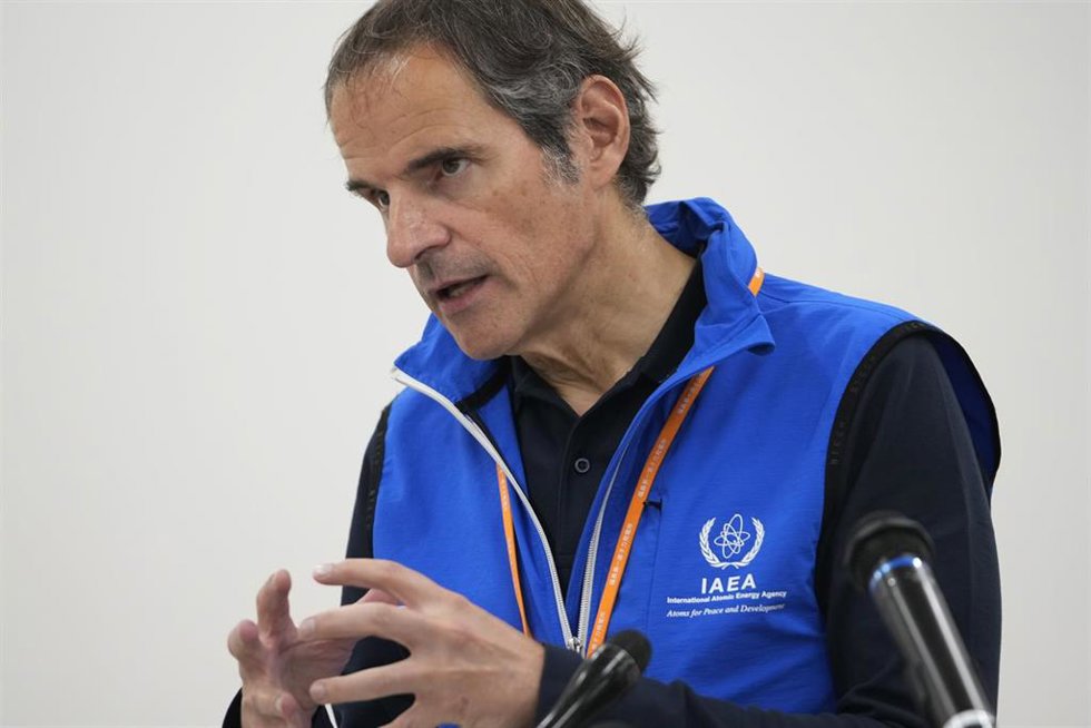 Archivo - July 5, 2023, Futaba, Japan: Rafael Mariano Grossi, Director General of the International Atomic Energy Agency, speaks during a news conference at the damaged Fukushima nuclear power plant in Okuma, northeastern Japan, Wednesday, July 5, 2023.