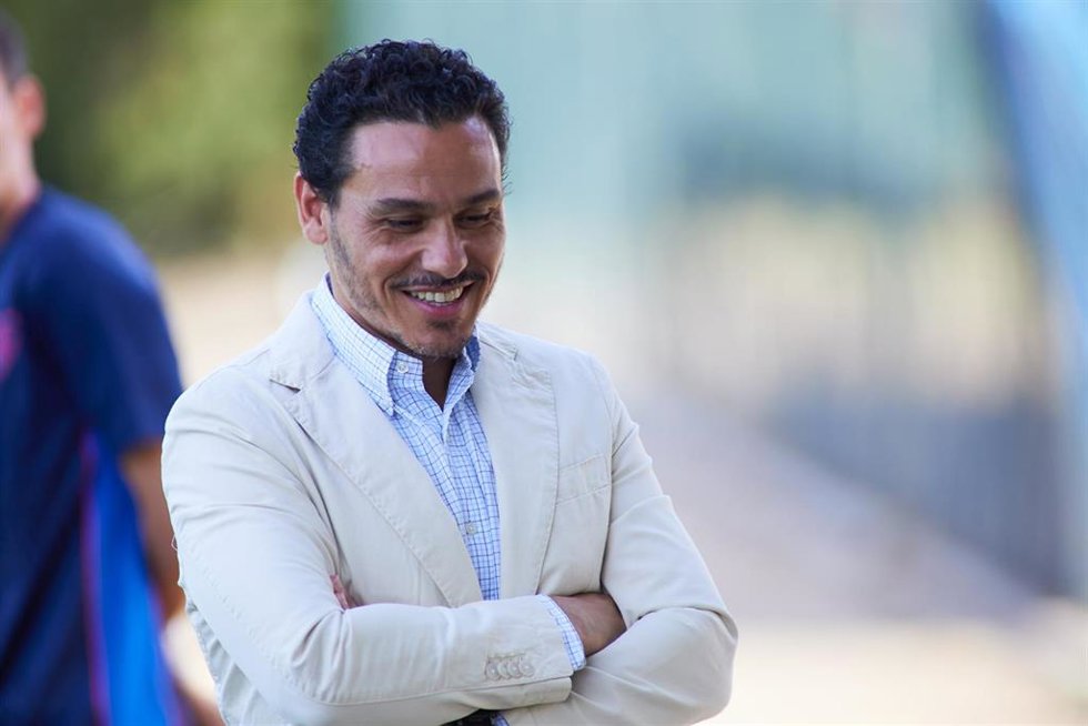 Archivo - El vicepresidente del Sevilla José María del Nido Carrasco durante un entrenamiento del Sevilla en la pretemporada