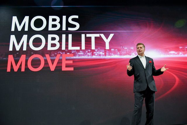 Axel Maschka, Executive Vice President and Head of Business Division of Hyundai Mobis announcing Mobis’ ‘MOBIS MOBILITY MOVE 2.0’ strategy at IAA Mobility 2023 Press Conference.