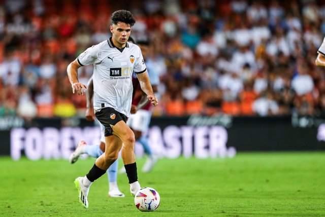 Fran Perez of Valencia in action during the Trophy Taronja 51 edition, football match played between Valencia CF and Aston Villa at Mestalla stadium on August 5, 2023, in Valencia, Spain.