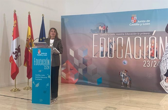 La consejera de Educación de la Junta de Castilla y León, Rocío Lucas, ofrece una rueda de prensa sobre datos del nuevo curso escolar.