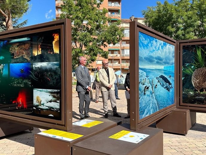Presentación de la exposición 'De Polo a Polo' en Segovia.