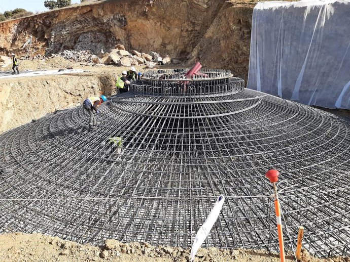 Archivo - Cimientos de una torre eólica con acero producido por Celsa