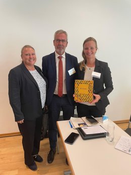 El puerto de Motril (Granada) celebra una veintena de reuniones en la feria de cruceros de Hamburgo.