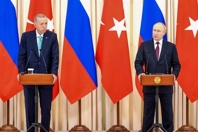 El presidente de Turquía, Recep Tayyip Erdogan, y el presidente de Rusia, Vladimir Putin, tras una reunión en Sochi