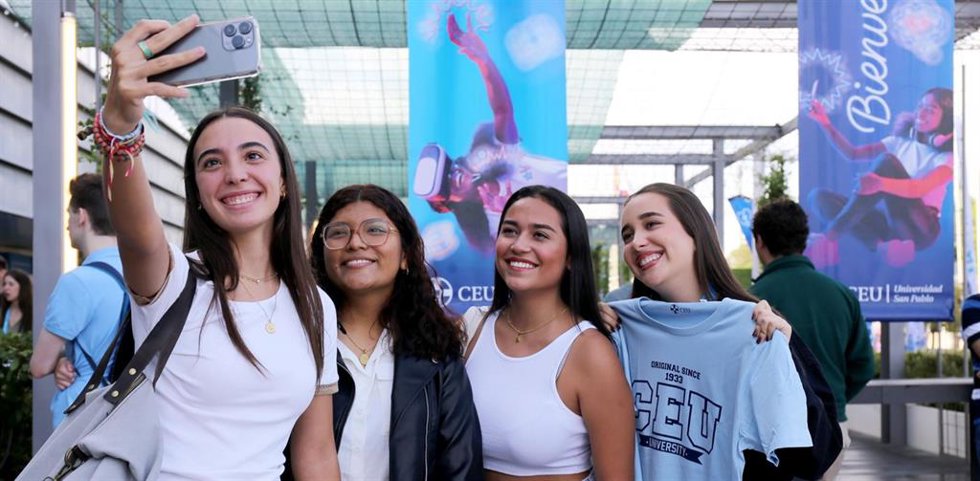 La Universidad CEU San Pablo da la bienvenida a cerca de 2.300 nuevos estudiantes