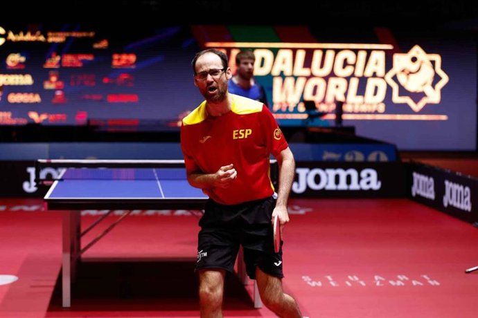 Archivo - Eduardo Cuesta celebra un punto durante un partido de los Mundiales de Tenis de Mesa Paralímpico de Granada