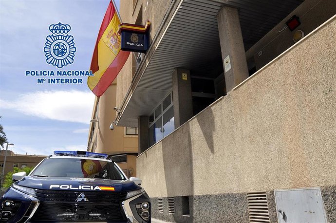Rdo. Nota De Prensa: "La Policía Nacional Detiene A Un Varón Por Delitos De Falsedad Documental Y Robo Con Violencia E Intimidación"