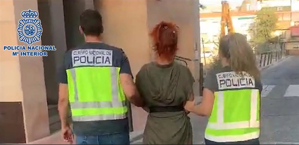 Detenida una pareja por asaltar con objetos punzantes a taxistas al finalizar las carreras
