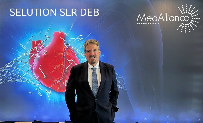 First Patient Enrolled in SELUTION SLR LOVE-DEB Coronary Study