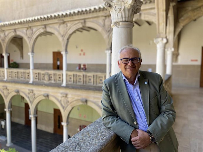 El director del encuentro de 'Marketing Digital' de la UNIA, Manuel Parras, en la sede Antonio Machado de Baeza (Jaén).