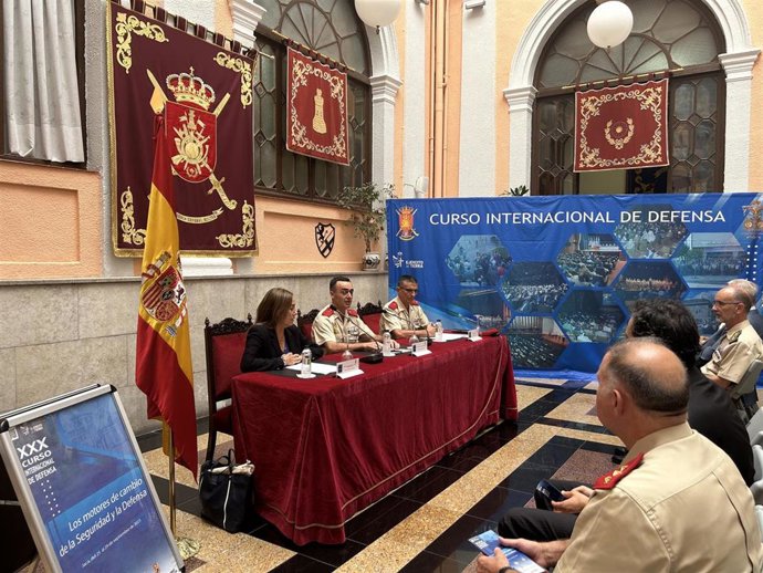 Esta mañana se ha presentado el programa en el Palacio de la Antigua Capitanía General.