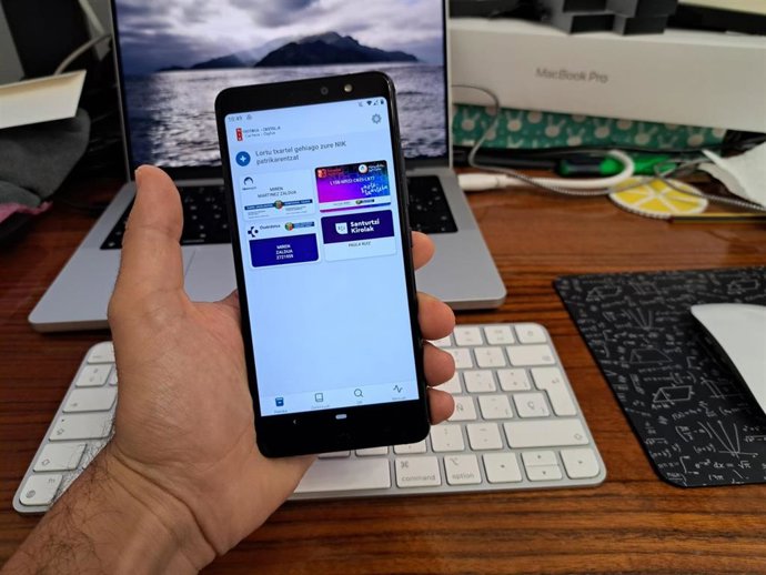 Estas tarjetas digitales suponen una alternativa a los carnés de plástico