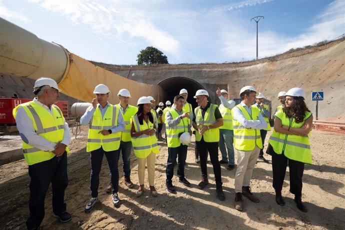 Visita a las obras del nuevo túnel de Oural, en Sarria