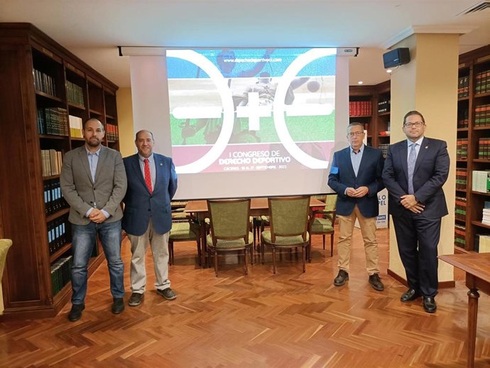 Presentación del I Congreso de Derecho Deportivo que se celebra en Cáceres del 18 al 21 de septiembre