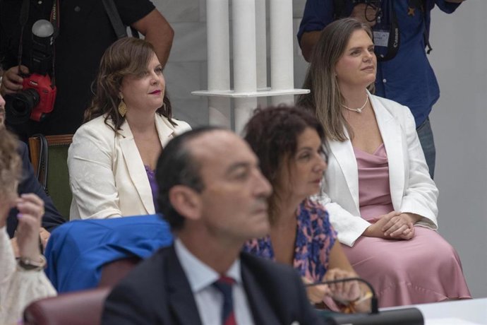 María Luisa Ramón Meroño, por el PP, y María Dolores Martínez Pay, por el PSOE, nuevas diputadas de la Asamblea Regional de Murcia