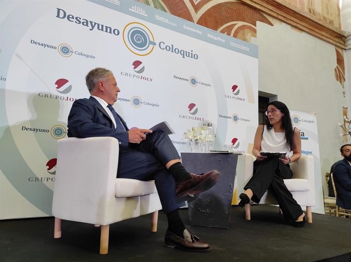 El presidente de la Diputación de Córdoba, Salvador Fuentes, participa en el desayuno informativo de 'El Día de Córdoba'.