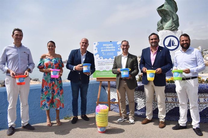 La Mancomunidad ha dado a conocer los datos de recogida de residuos en las aguas litorales en la Costa del Sol Occidental durante este verano en un acto celebrado en Benalmádnea, donde también se ha preentado la campaña 'Mójate por el medio ambiente'.