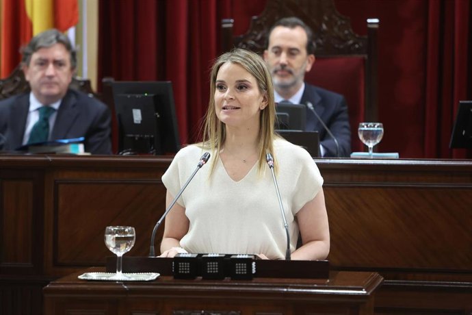 Archivo - La presidenta del Govern Balear, Marga Prohens