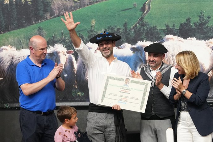 La quesería Ondarre de Segura (Gipuzkoa) gana el concurso de quesos de Ordizia en su 50 edición