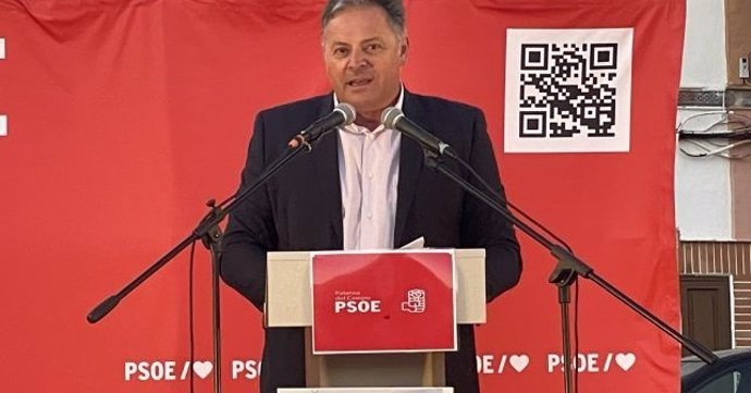 El secretario general del PSOE de Paterna del Campo y alcalde del municipio, Juan Salvador Domínguez.