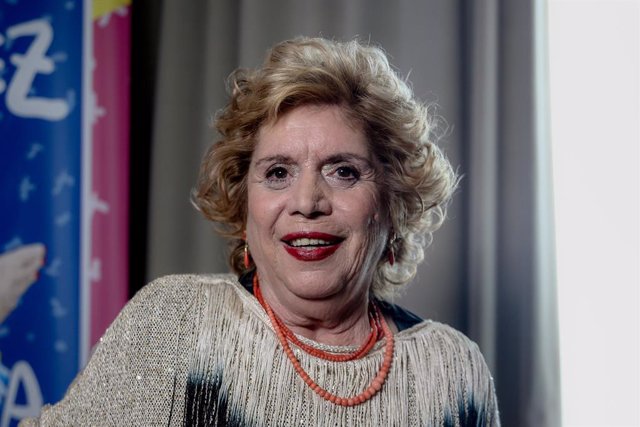 Archivo - Imagen de archivo de la cantante María Jiménez durante una entrevista para Europa Press