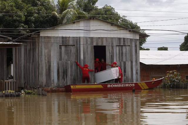 Archivo - Imagen de archivo de inundaciones por temporal en Brasil