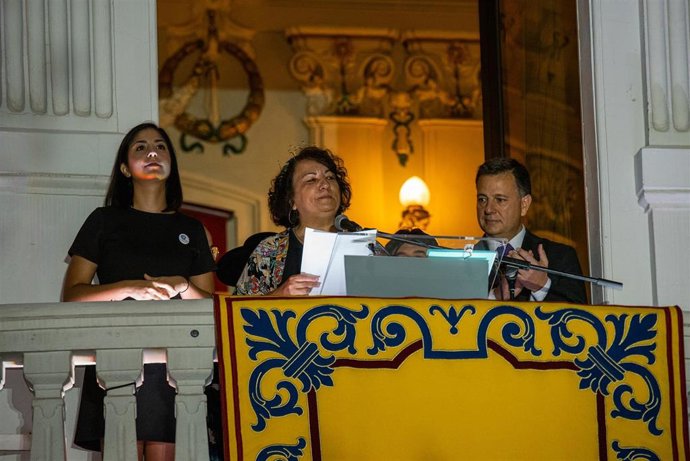 Pregón de la Feria de Albacete 2023, dado por la actriz, dramaturga y escritora Llanos Campos, acompañada del alcalde de la ciudad Manuel Serrano. En el Museo Municipal de Albacete, en la Plaza del Altozano. Castilla La Mancha