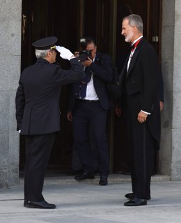El Rey Felipe VI saluda a su llegada a la apertura del Año Judicial 2022-2023, en el Tribunal Supremo, a 7 de septiembre de 2022, en Madrid (España). 