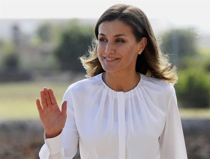 Archivo - La Reina Letizia ha vuelto hoy a Mallorca, después de las vacaciones familiares en agosto, para cumplir con los compromisos de su agenda inaugurando así el curso 2018/2019 en el centro de Formación Profesional Son Llebre