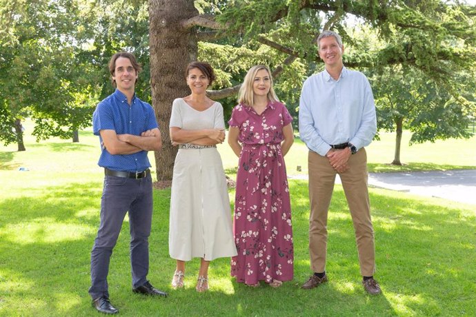 Los investigadores de la Universidad de Navarra Gonzalo Arrondo, Cristina López del Burgo, Sara Magallón y Alfonso Osorio.