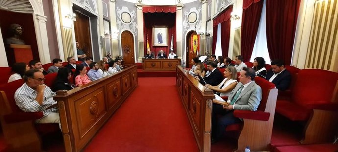 Pleno extraordinario en el Ayuntamiento de Badajoz
