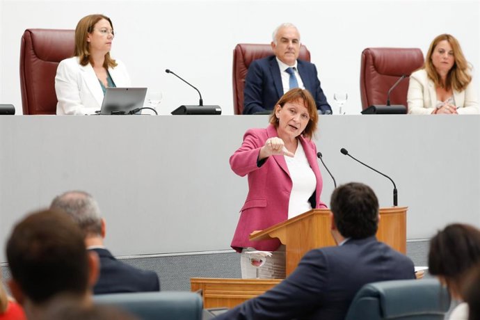 La portavoz del Grupo Parlamentario Podemos en la Asamblea Regional, María Marín, en el Debate de Investidura