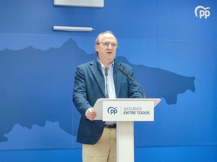 Archivo - El portavoz de campaña del Partido Popular de Asturias, José Cuervas-Mons