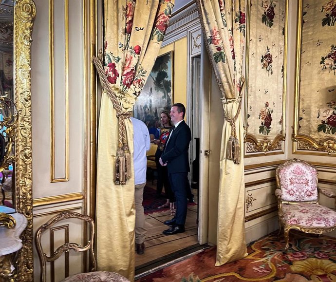 El consejero de Cultura, Turismo y Deporte, Mariano de Paco Serrano, presenta la décima edición de ¡Bienvenidos a palacio!.